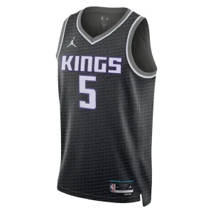 Jordan Sacramento Kings De Aaron Fox 5 Trikot Statement Edition Swingman Schwarz Für Herren