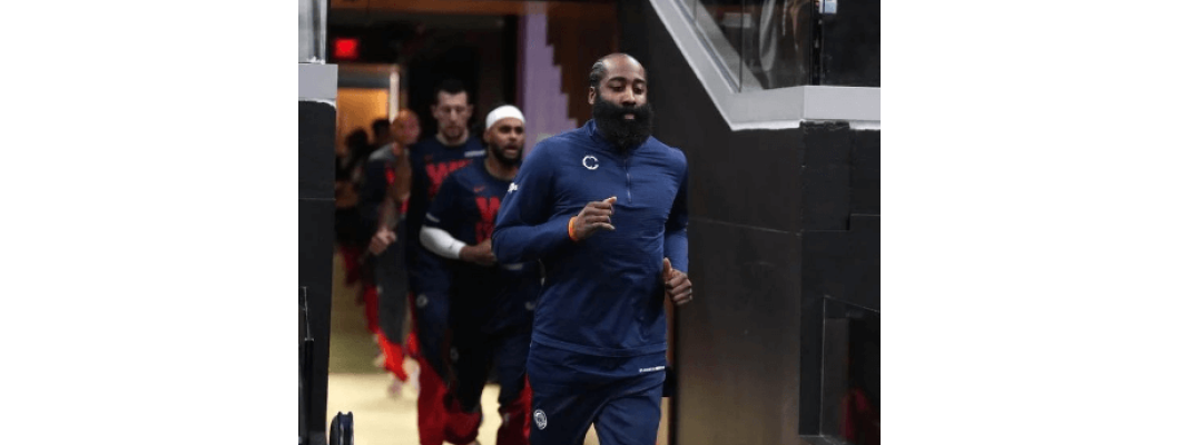 Harden kürzt erneut sein Gehalt, um den Clippers bei der Spielerrekrutierung zu helfen! Harden kürzt erneut sein Gehalt, um den Clippers bei der Spielerrekrutierung zu helfen!